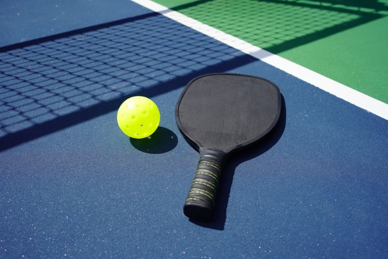 STUDENT LEARN TO PLAY PICKLEBALL CLINIC